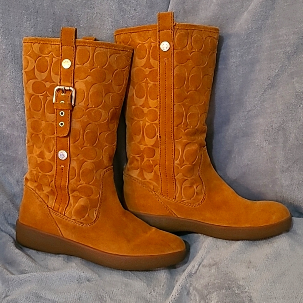 Coach boots